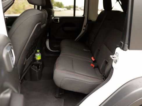 Used 2021 Jeep Wrangler Unlimited Rubicon w/ Cold Weather Group image 26