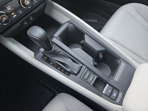 Certified 2025 Honda Accord LX image 25