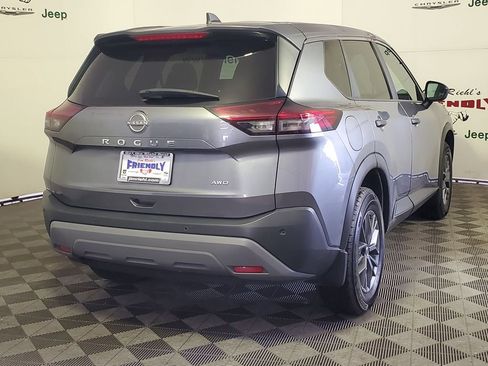 Used 2023 Nissan Rogue S AWD/4WD image 26