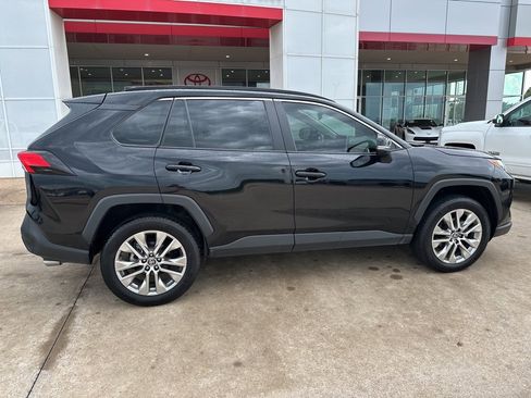 Used 2024 Toyota RAV4 XLE Premium image 8