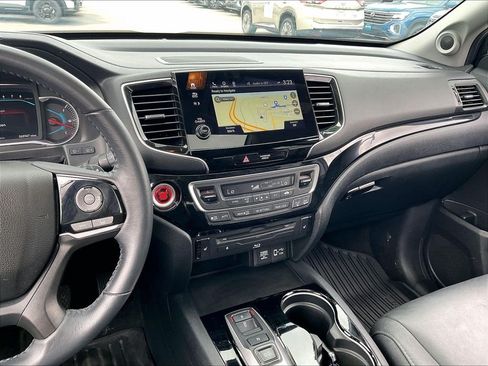 Used 2022 Honda Pilot Touring image 18