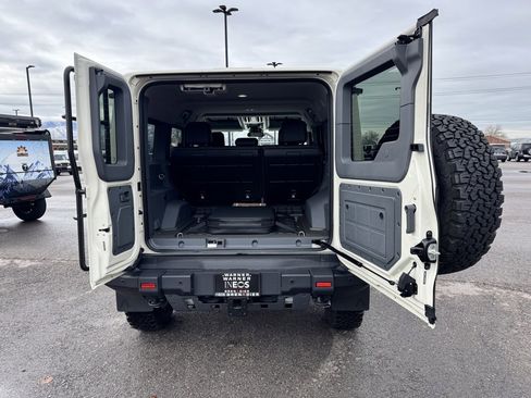 New 2025 INEOS Grenadier Fieldmaster Edition image 20