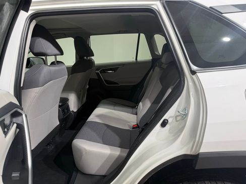 Certified 2025 Toyota RAV4 XLE image 20