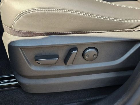 New 2025 Nissan Armada SL image 33