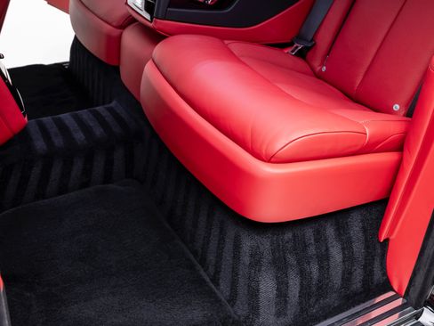 Used 2019 Rolls-Royce Phantom Sedan image 34