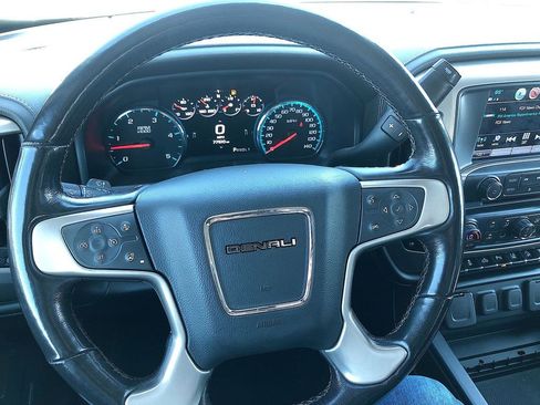 Used 2018 GMC Sierra 2500 Denali w/ Duramax Plus Package AWD/4WD image 23