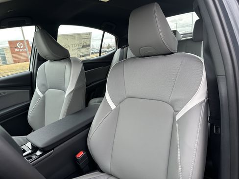 New 2026 Toyota Camry SE w/ Convenience Package image 13