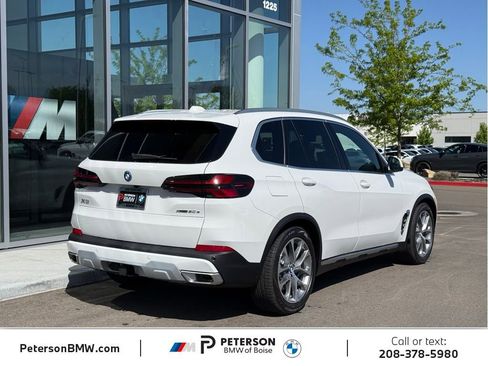 New 2026 BMW X5 xDrive50e w/ Premium Package AWD/4WD image 5