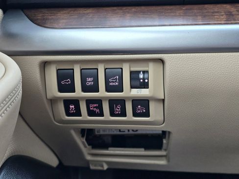 Used 2016 Subaru Outback 3.6R Limited image 26