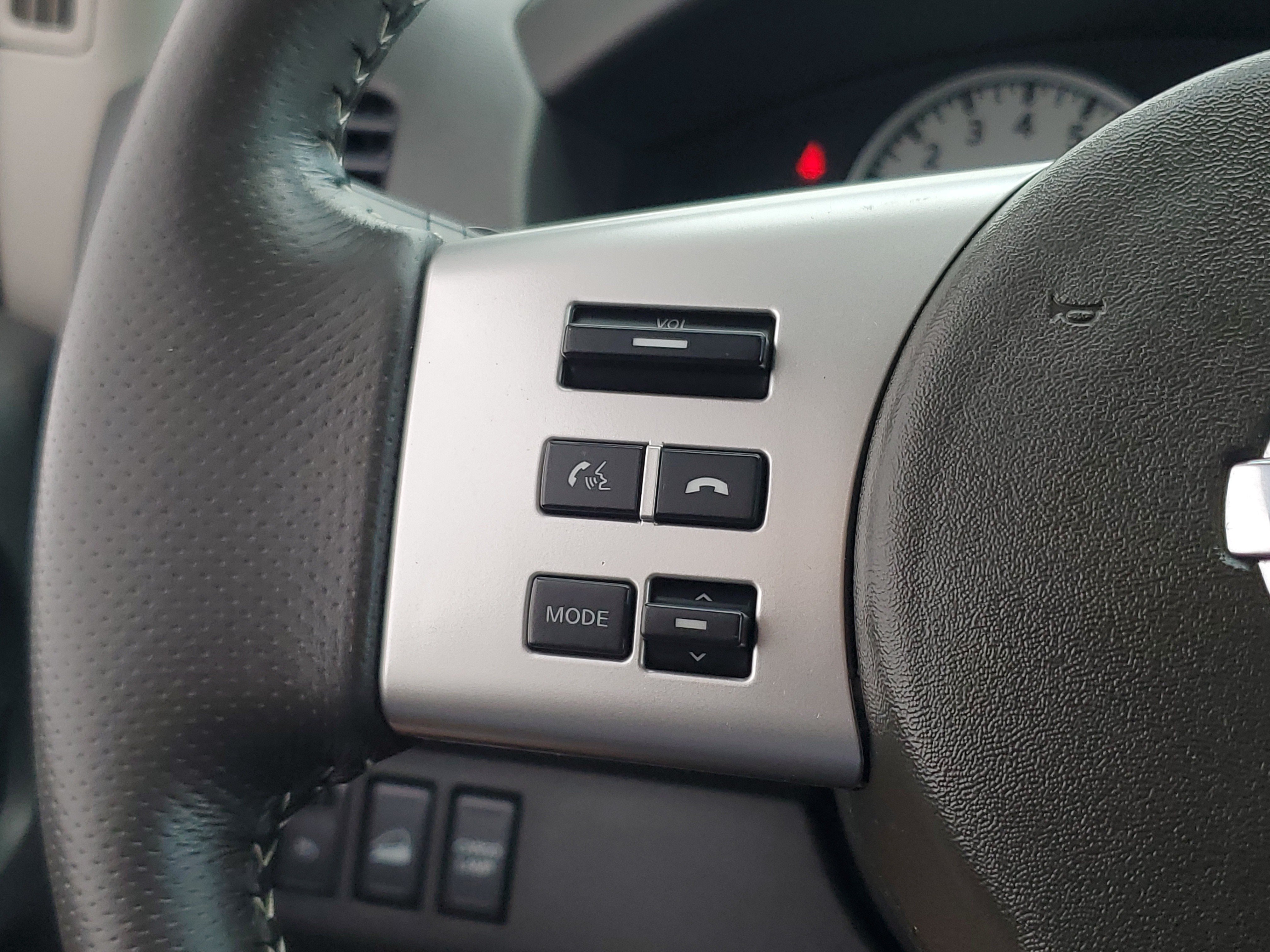 Used 2018 Nissan Frontier 4x4 Crew Cab image 24