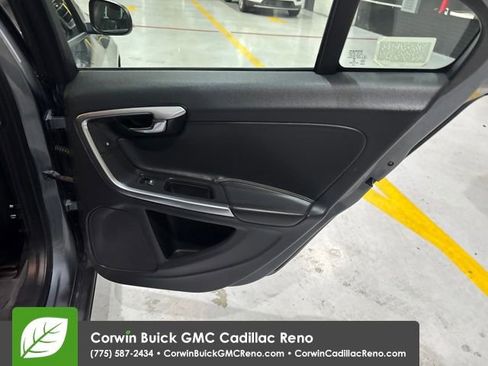 Used 2017 Volvo S60 T5 Dynamic AWD/4WD image 30