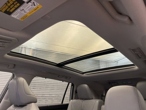 Used 2022 Toyota Highlander Platinum image 21