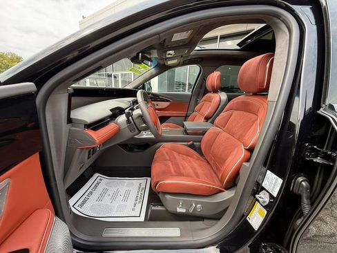 Used 2024 Lincoln Nautilus Black Label w/ Jet Appearance Package (87T) image 22