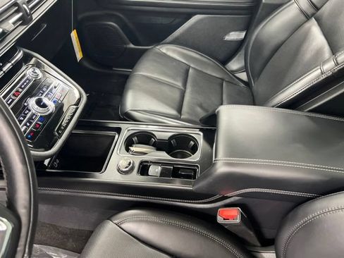 Certified 2022 Lincoln Corsair Reserve w/ Elements Package AWD/4WD image 15