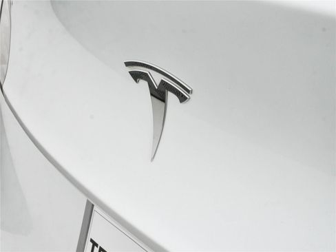 Used 2023 Tesla Model Y Long Range AWD/4WD image 36