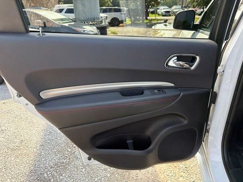 Used 2016 Dodge Durango R/T w/ Blacktop Package RWD image 18