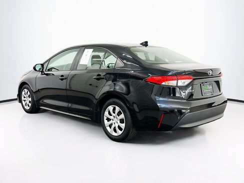 Used 2024 Toyota Corolla LE FWD image 5