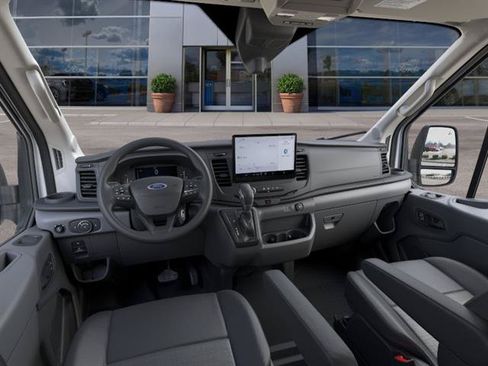 New 2026 Ford Transit 250 148 Medium Roof w/ Load Area Protection Package RWD image 9