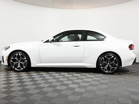 Used 2025 BMW 230i xDrive Coupe w/ Convenience Package image 2