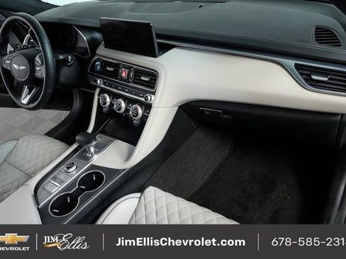 Used 2023 Genesis G70 3.3T w/ Sport Prestige Package image 24