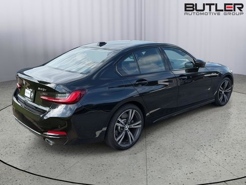 Used 2023 BMW 330i xDrive Sedan w/ Premium Package AWD/4WD image 6