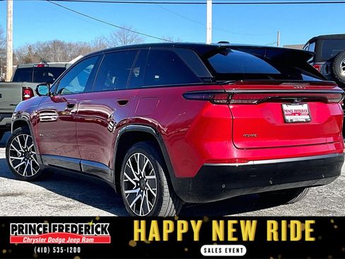 Used 2025 Jeep Wagoneer S Limited image 9