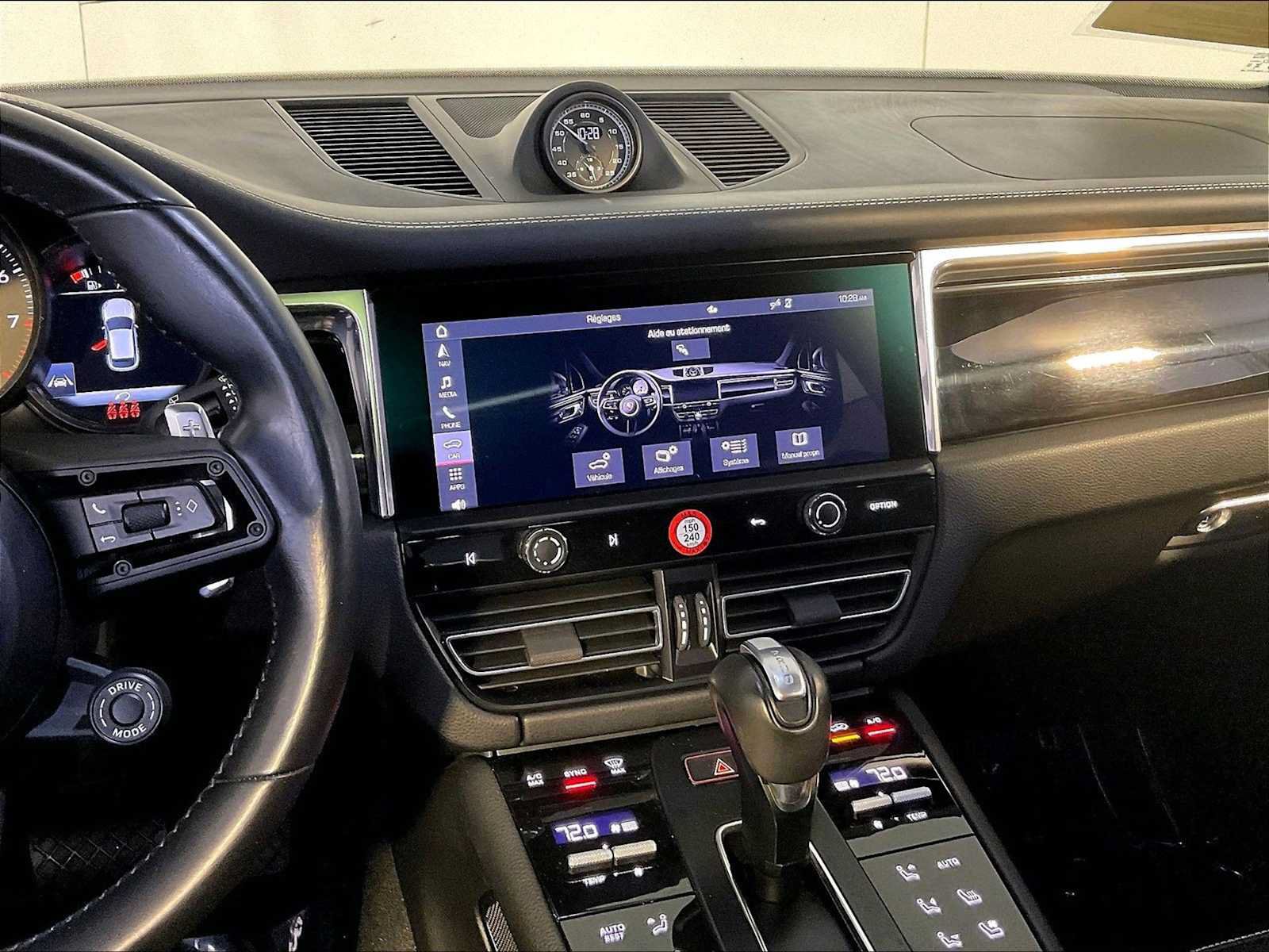 Certified 2025 Porsche Macan Turbo w/ Premium Package Plus AWD/4WD image 16