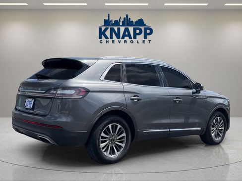 Used 2021 Lincoln Nautilus FWD w/ Equipment Group 101A image 5