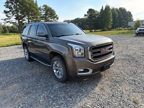 Used 2016 GMC Yukon SLE AWD/4WD image 3