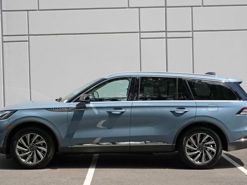 Used 2026 Lincoln Aviator AWD image 51