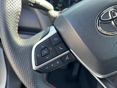 Used 2026 Toyota Sienna XSE FWD image 21