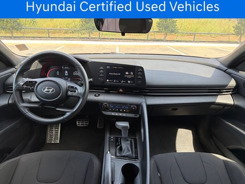 Certified 2025 Hyundai Elantra Sport FWD image 15