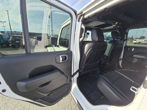 Certified 2021 Jeep Wrangler Unlimited Rubicon 392 w/ Trailer Tow Package image 17