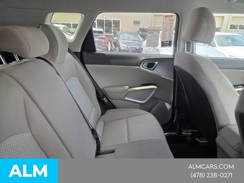Used 2025 Kia Soul LX FWD image 14