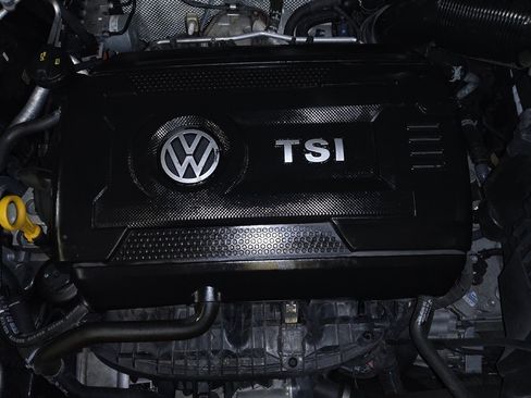 Used 2023 Volkswagen Atlas SE image 30