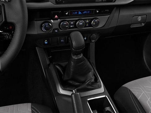 Used 2020 Toyota Tacoma TRD Off-Road AWD/4WD image 9