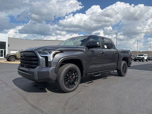 New 2026 Toyota Tundra SR5 image 3