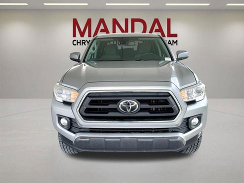 Used 2021 Toyota Tacoma SR5 w/ Technology Package AWD/4WD image 3