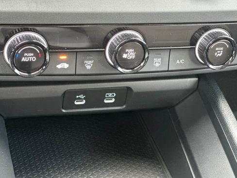 Certified 2025 Honda Accord LX image 19