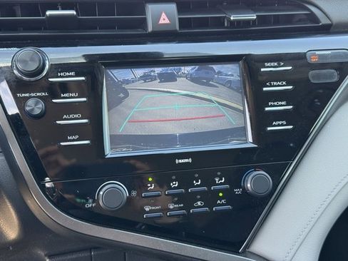 Used 2020 Toyota Camry LE image 17