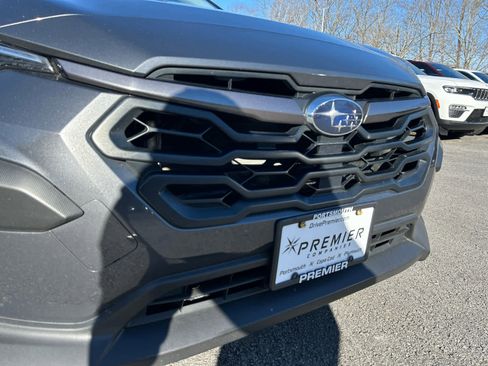 Used 2024 Subaru Crosstrek 2.0i Premium image 16