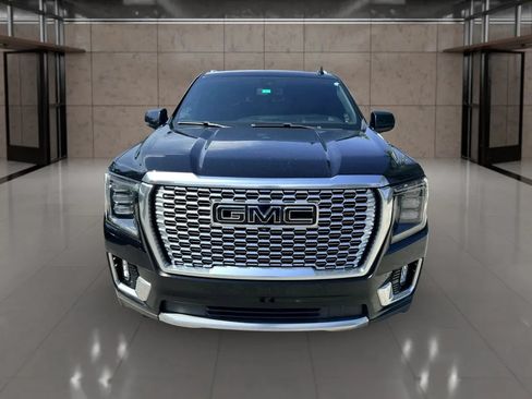 Used 2022 GMC Yukon XL Denali AWD/4WD image 8