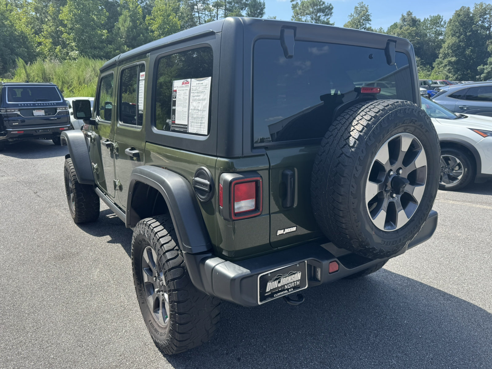 Used 2022 Jeep Wrangler Unlimited Rubicon AWD/4WD image 7