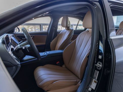 Used 2026 Mercedes-Benz E 350 4MATIC Sedan image 13