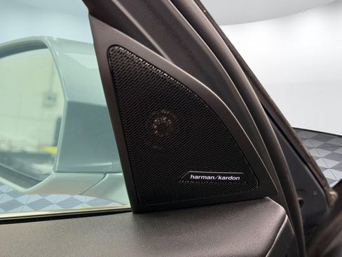 Used 2025 BMW X3 xDrive30i w/ Premium Package image 23