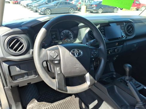 Used 2022 Toyota Tacoma SR w/ SX Package image 9