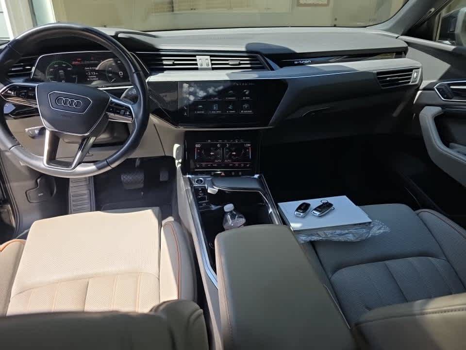 Used 2024 Audi Q8 e-tron Premium Plus AWD/4WD image 8