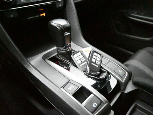 Used 2020 Honda Civic EX image 5