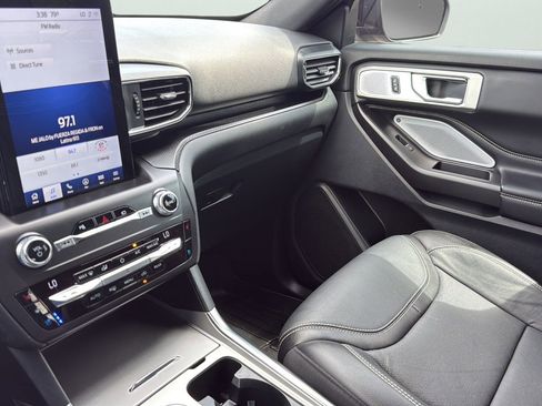Used 2020 Ford Explorer ST w/ ST Street Pack AWD/4WD image 19