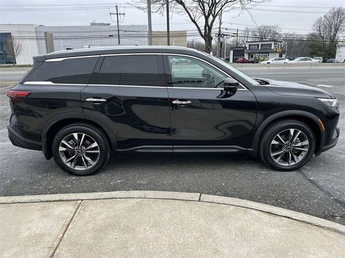 Certified 2023 INFINITI QX60 Luxe w/ Cargo Package image 9